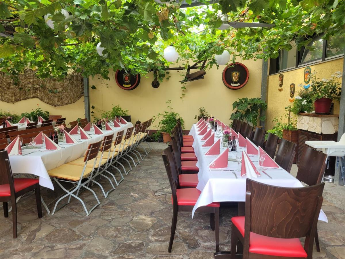 Hotel Restaurant Ruppert Walluf Екстериор снимка
