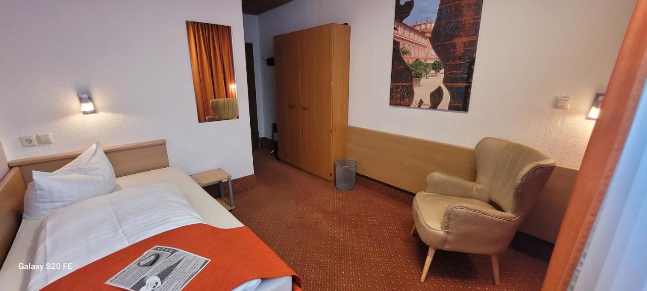 Hotel Restaurant Ruppert Walluf Екстериор снимка