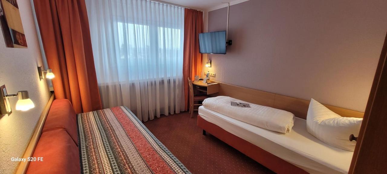 Hotel Restaurant Ruppert Walluf Екстериор снимка