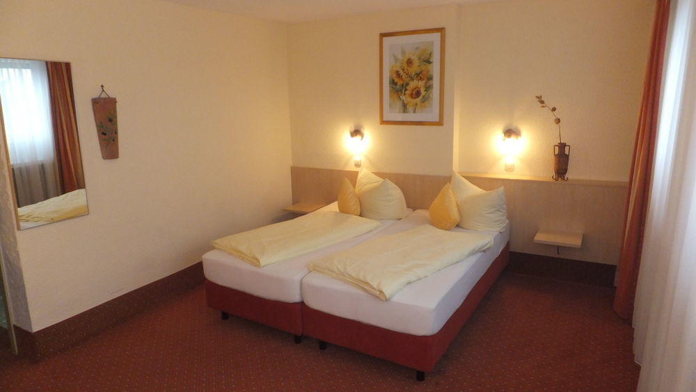 Hotel Restaurant Ruppert Walluf Екстериор снимка