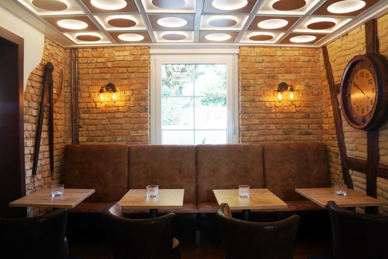 Hotel Restaurant Ruppert Walluf Екстериор снимка